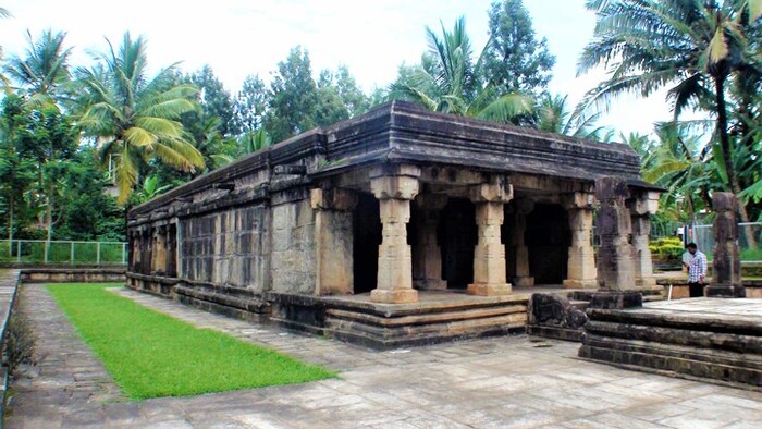 pilgrims in Wayanad, bathery jain temple