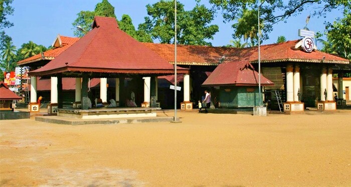 pilgrims in alappuzha, chettikulangara temple