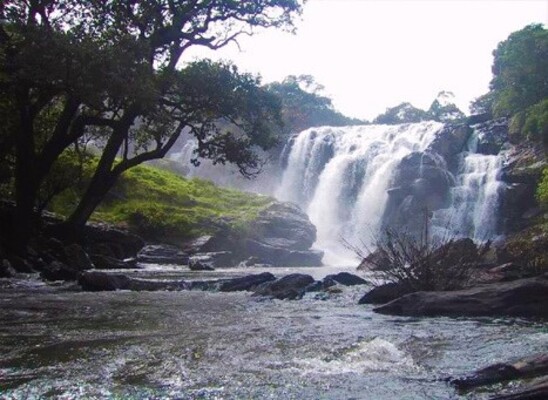 waterfalls in idukki,places to visit in kerala, keezharkuthu waterfalls
