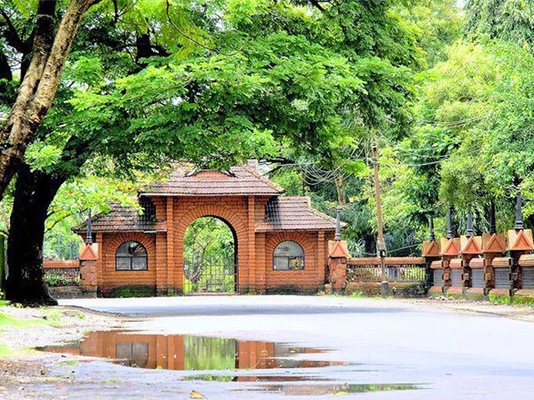 tourist places in kozhikode, places to visit in kerala, mananchira square