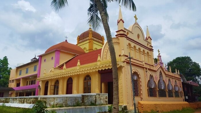 pilgrims in pathanamthitta, manjinikkara church