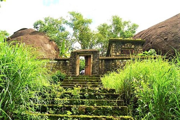 tourist places in pathanamthitta, thrikkakkudi temple