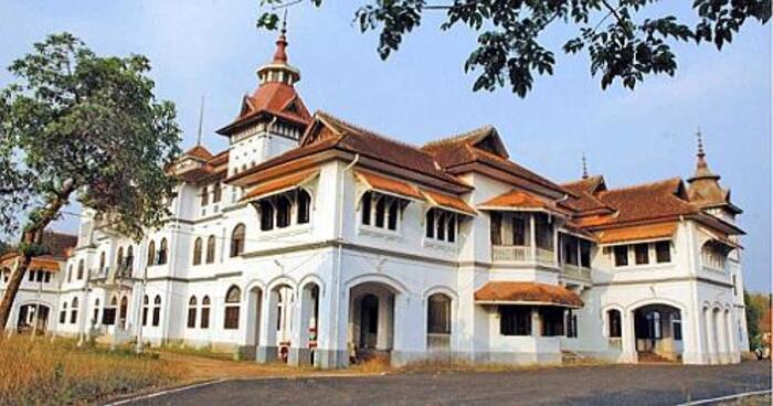 palaces in trivandrum, kowdiar palace