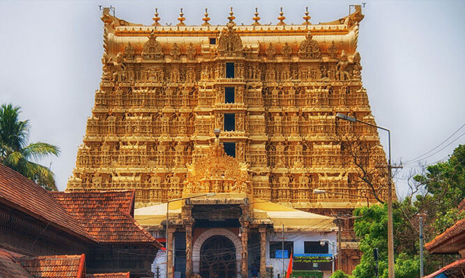 pilgrims in thrivandrum, sree padmanabha swamy temple, places to visit in trivandrum