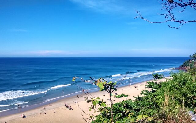 beaches in trivandrum, varkala beach, places to visit in kerala