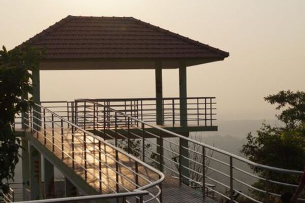 tourist places in thrissur, places to visit in kerala, vilangan kunnu